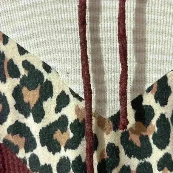 2/$10 Twenty-second Sz small - Picture 3 of 5